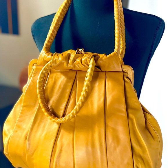 Authentic! Rare Large Christian Louboutin butterscotch lamb skin w dust bag - Picture 5 of 10